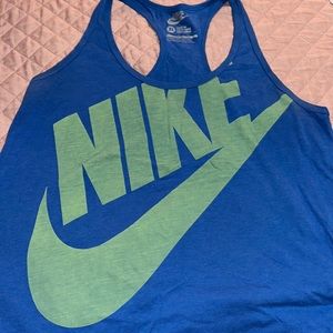 Nike women’s active tank